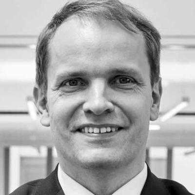 Dr. Frederik Kolster